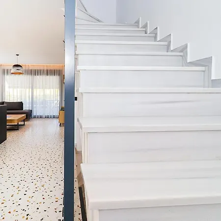 Maximus Luxury Villa