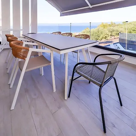 Maximus Luxury Villa