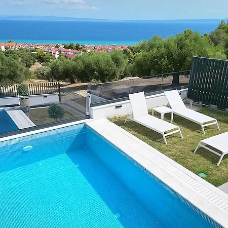 Villa Maximus Luxury *